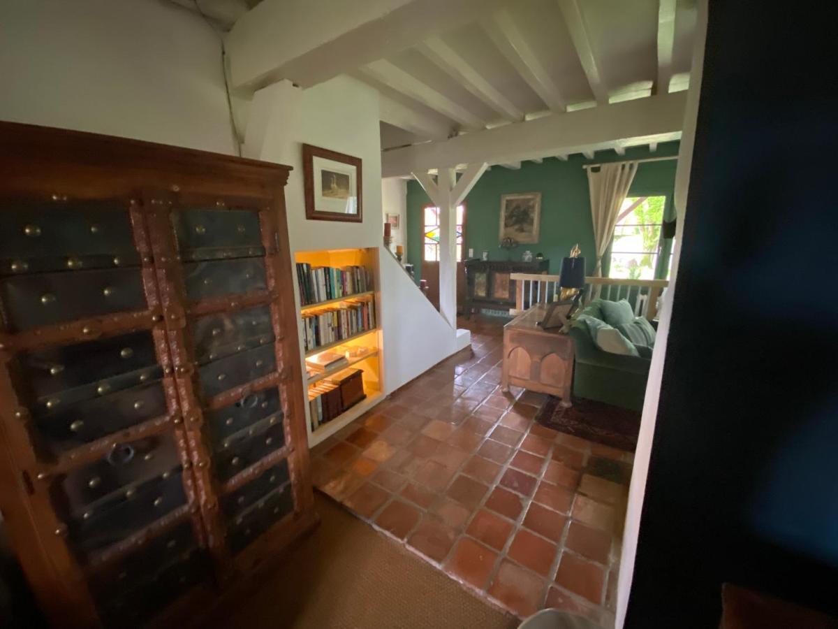 Domaine Du Tafiart Bed & Breakfast Sarron Eksteriør bilde
