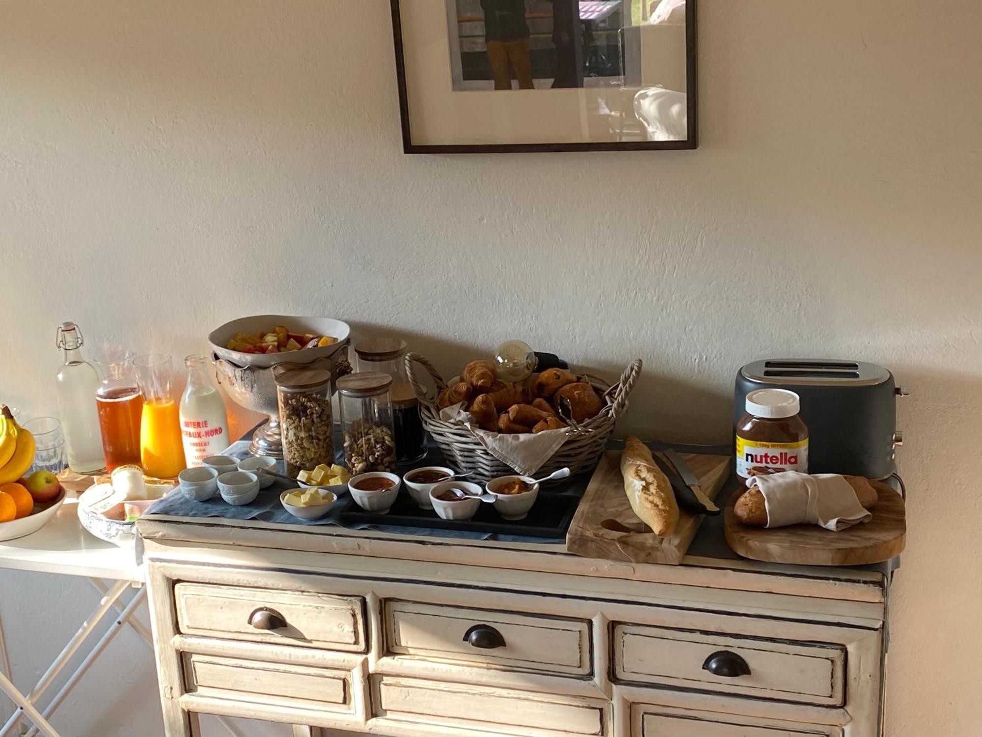 Domaine Du Tafiart Bed & Breakfast Sarron Eksteriør bilde