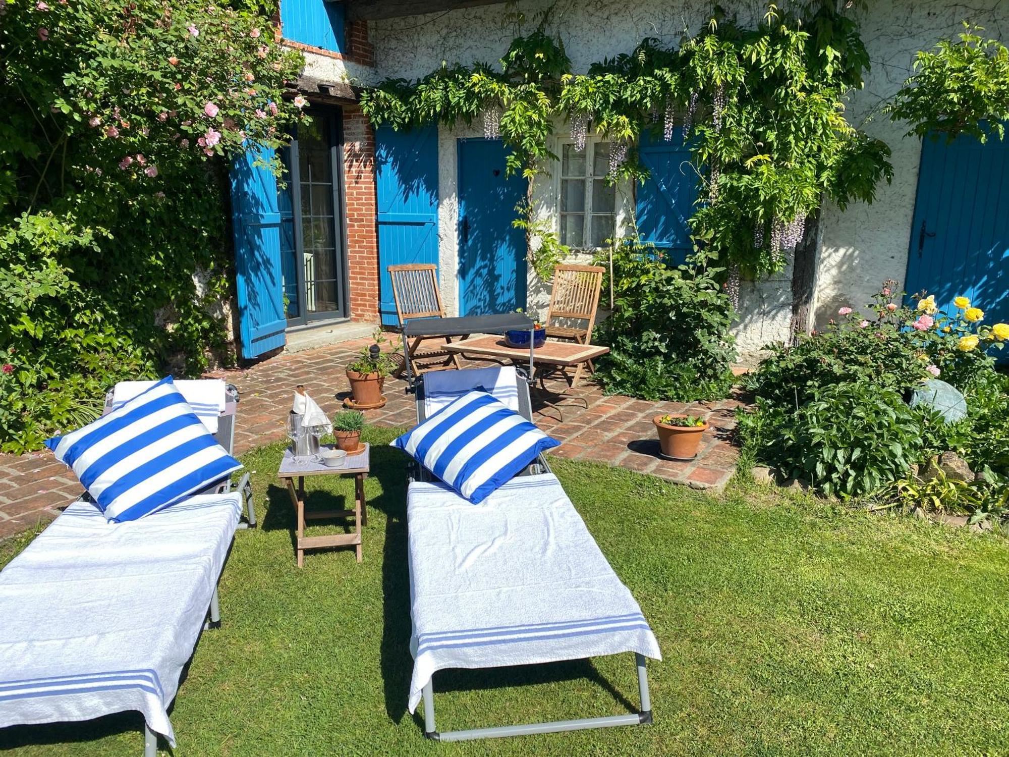 Domaine Du Tafiart Bed & Breakfast Sarron Eksteriør bilde